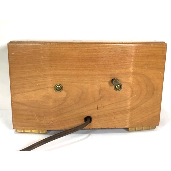 General Electric Vintage Art Deco Style Wooden Electric Desk Clock - Model 3H176 - Picture 3 of 13